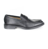 Slip on dress loafer in black vegan leather. Beige lining. Black rubber sole. Slightly squared toe.