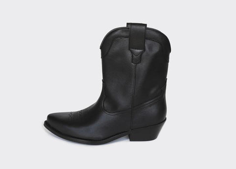 Gabe Western Boot in Black from Good Guys
